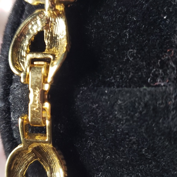 Vintage Napier Signed Gold Tone Chunky Textured Link Necklace - Picture 9 of 12